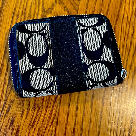 Coach Wallet - Picture 1 of 3